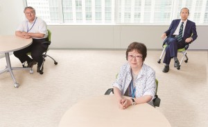 改.3人椅子掛けIMG_0535-2