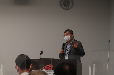 3.有機・バイオ材料拠点の概要説明（産総研 機能化学研究部門 新納 研究部門長）の写真