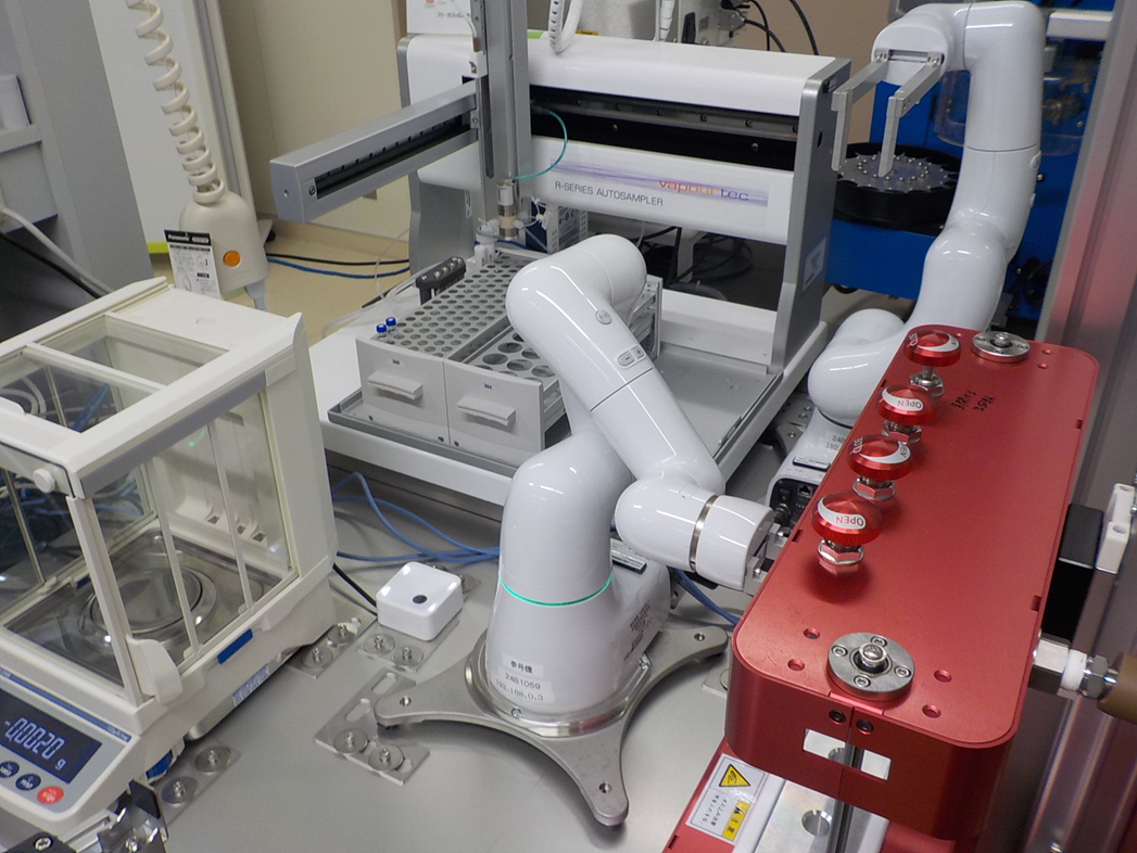 医薬候補化合物自動発明装置の図