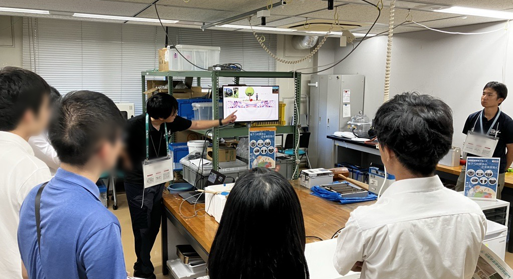 地震探査説明の様子