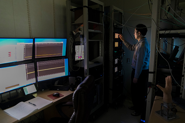 photo:Multi-channel neural recording system