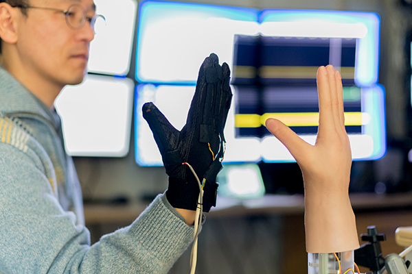 photo:Robot hand for BMI control