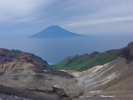 ebeko volcano