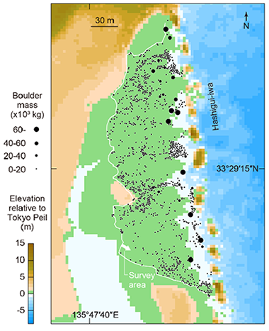 Drifted boulders around Hashigui-iwa in Kushimoto, Wakayama Prefecture.