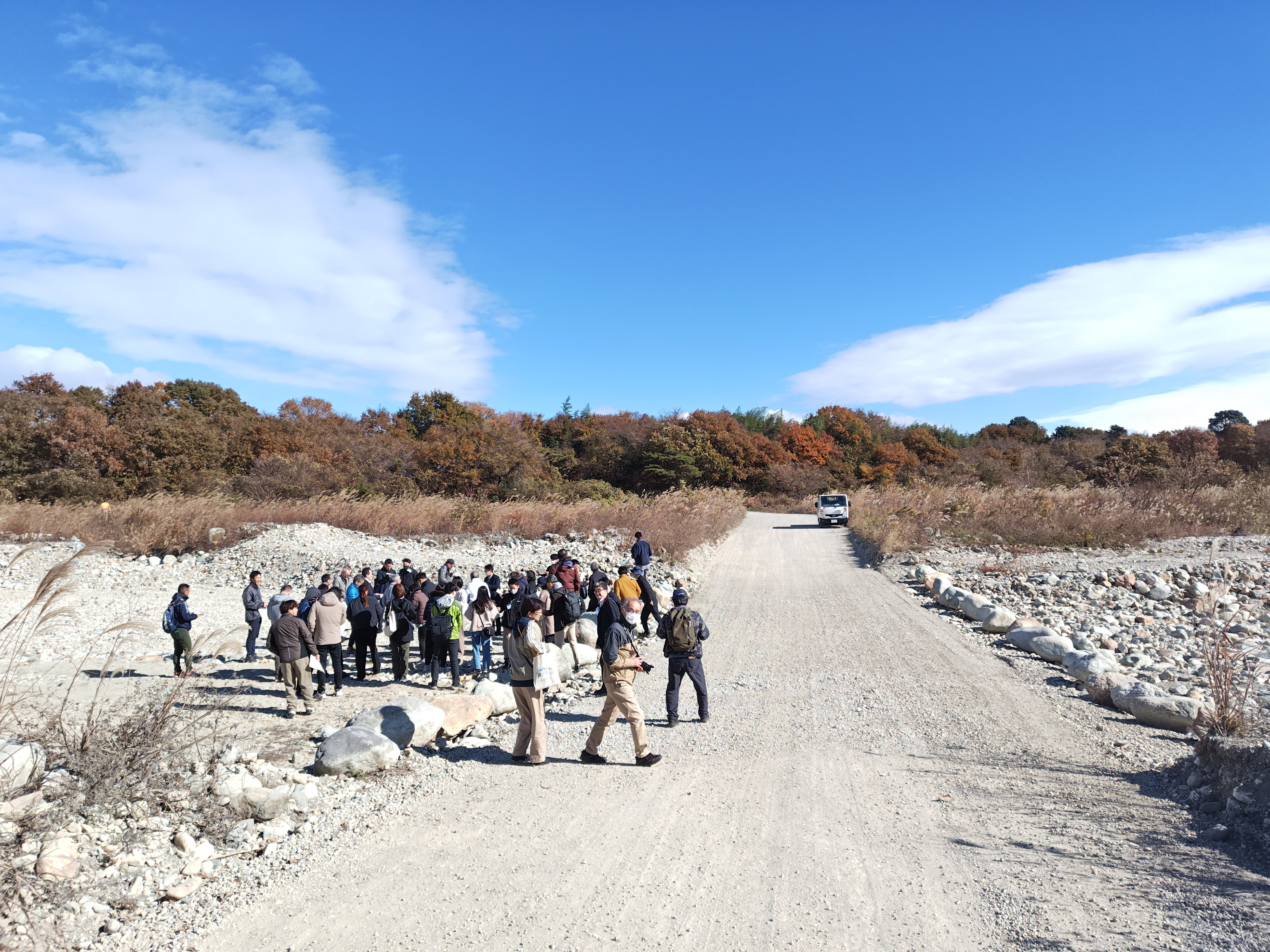 蛇尾川洗い越し