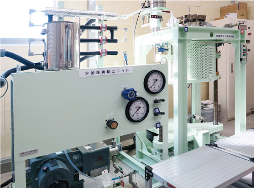 Experimental facility for simulating high-temperature and high-pressure geothermal wells