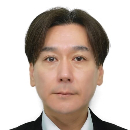 窪山達也教授の写真