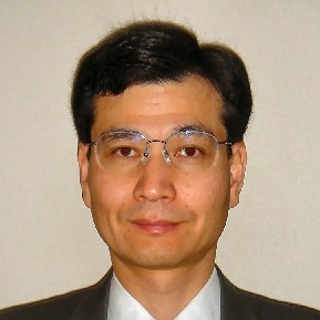 森吉泰生教授の写真