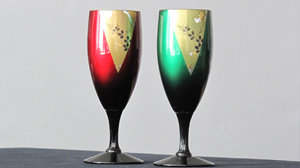 宮城県の工芸品  玉虫塗 輝く光の秘密イメージ写真