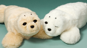 アザラシ型ロボット　パロと遊ぼうイメージ写真